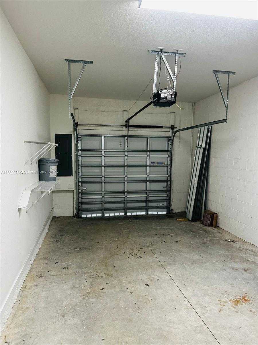 Small Image of 1672 SOUTH EAST 8TH AVE, Homestead Number 25