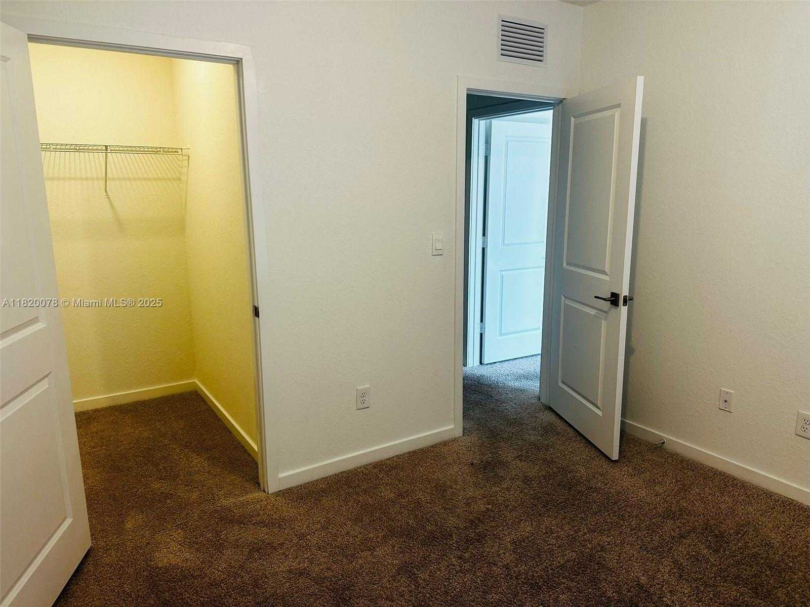 Small Image of 1672 SOUTH EAST 8TH AVE, Homestead Number 5