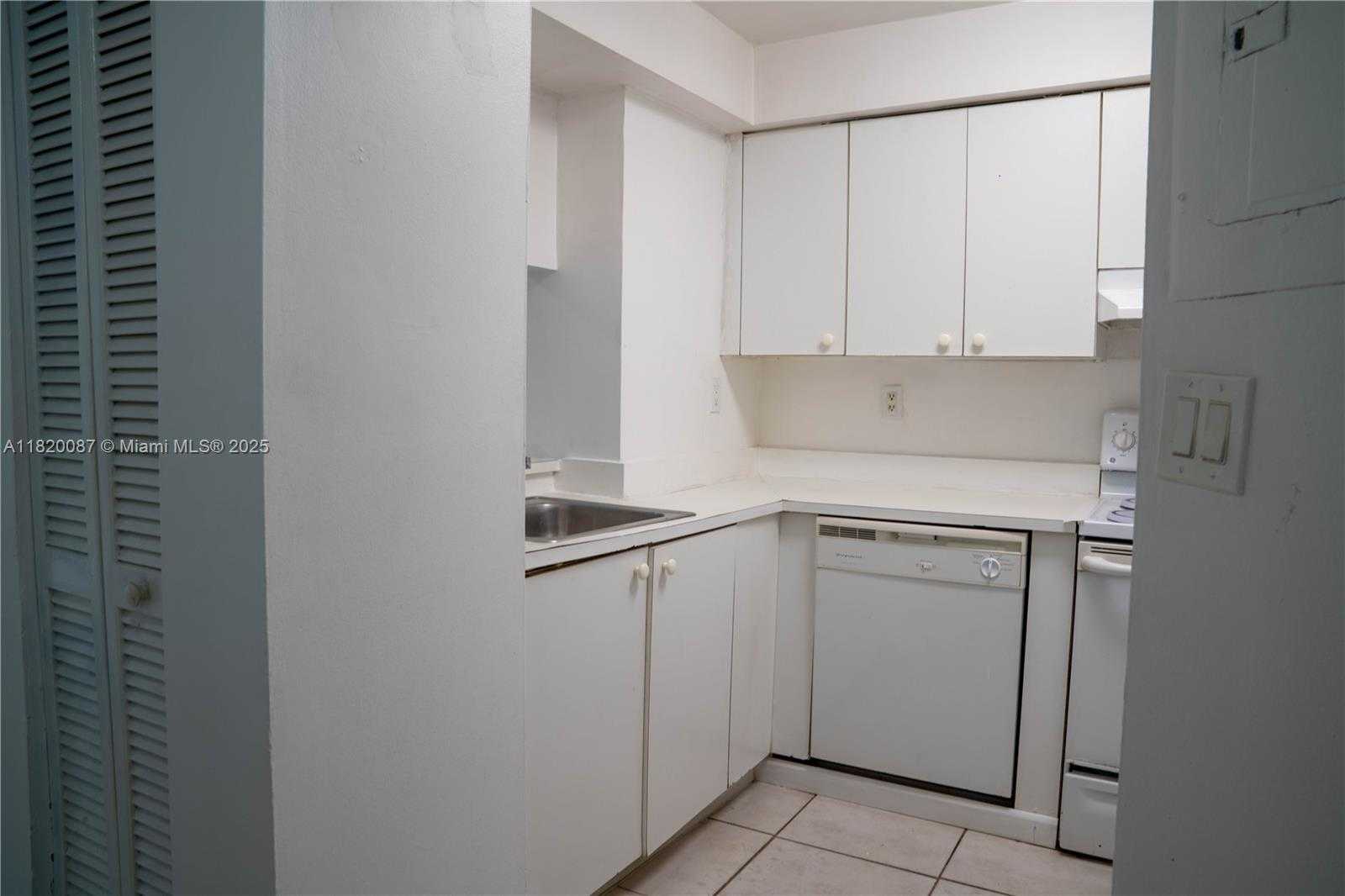 Small Image of 8365 SOUTH WEST 152ND AVE #C-104, Miami Number 3