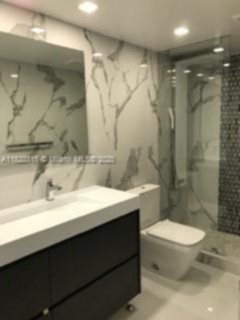 Small Image of 100 BAYVIEW DR #1609, Sunny Isles Beach Number 31