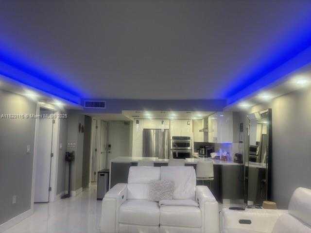 Small Image of 100 BAYVIEW DR #1609, Sunny Isles Beach Number 48