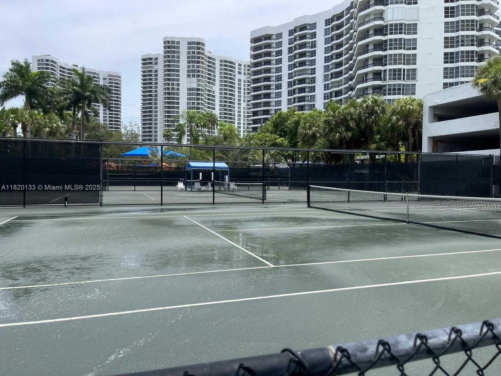 Small Image of 3500 MYSTIC POINTE DR #1804, Aventura Number 13