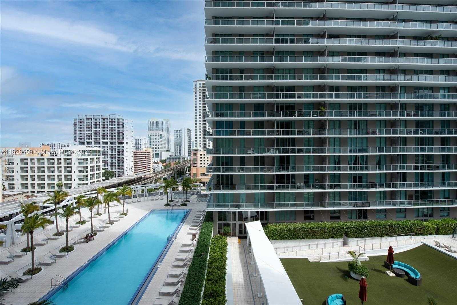 Small Image of 1111 SOUTH WEST 1ST AVE #3218-N, Miami Number 12