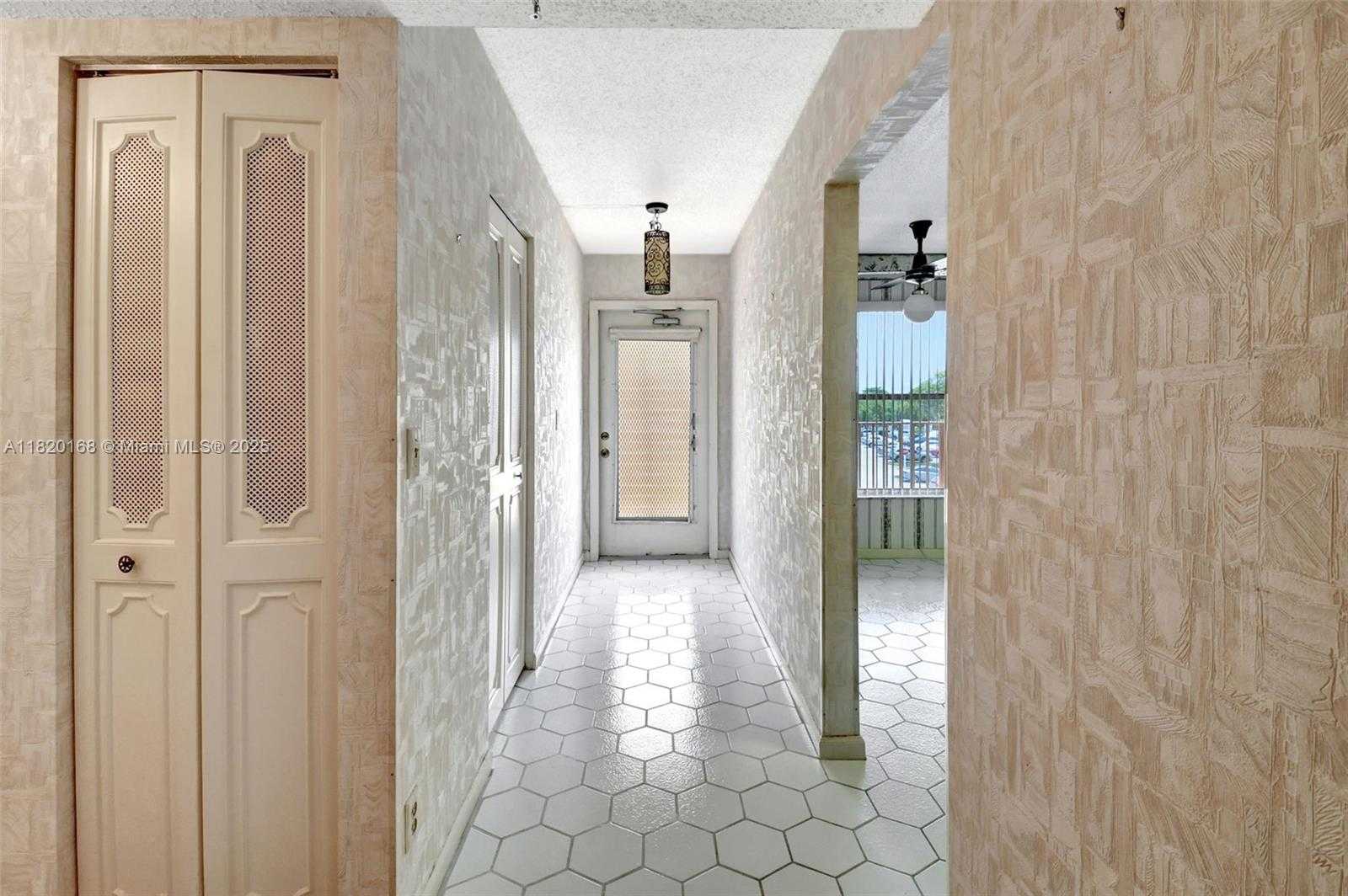 Small Image of 14575 BONAIRE BLVD #308, Delray Beach Number 12