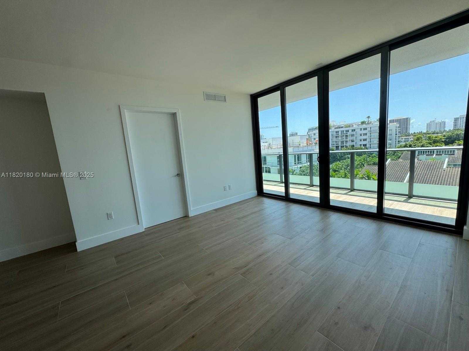 Small Image of 9901 WEST BAY HARBOUR DR #605, Bay Harbor Islands Number 18