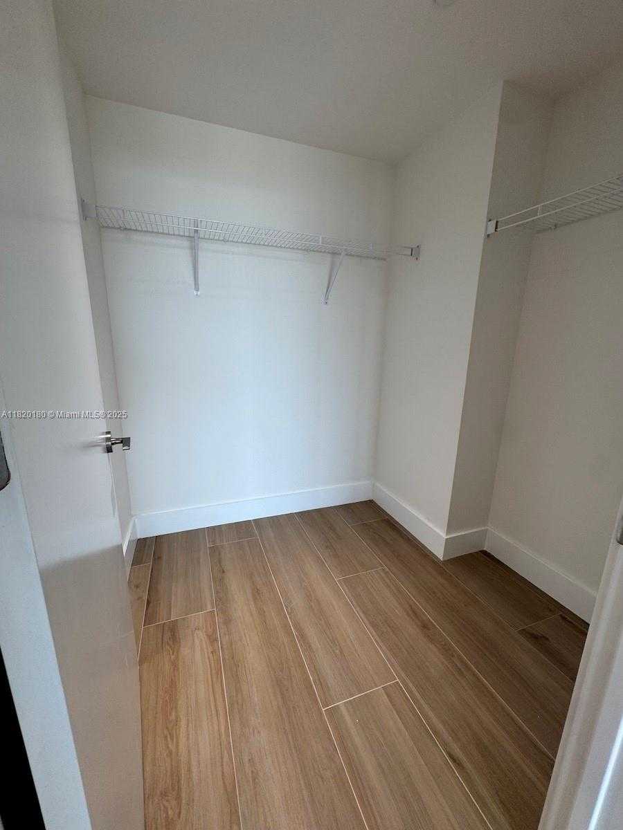 Small Image of 9901 WEST BAY HARBOUR DR #605, Bay Harbor Islands Number 25