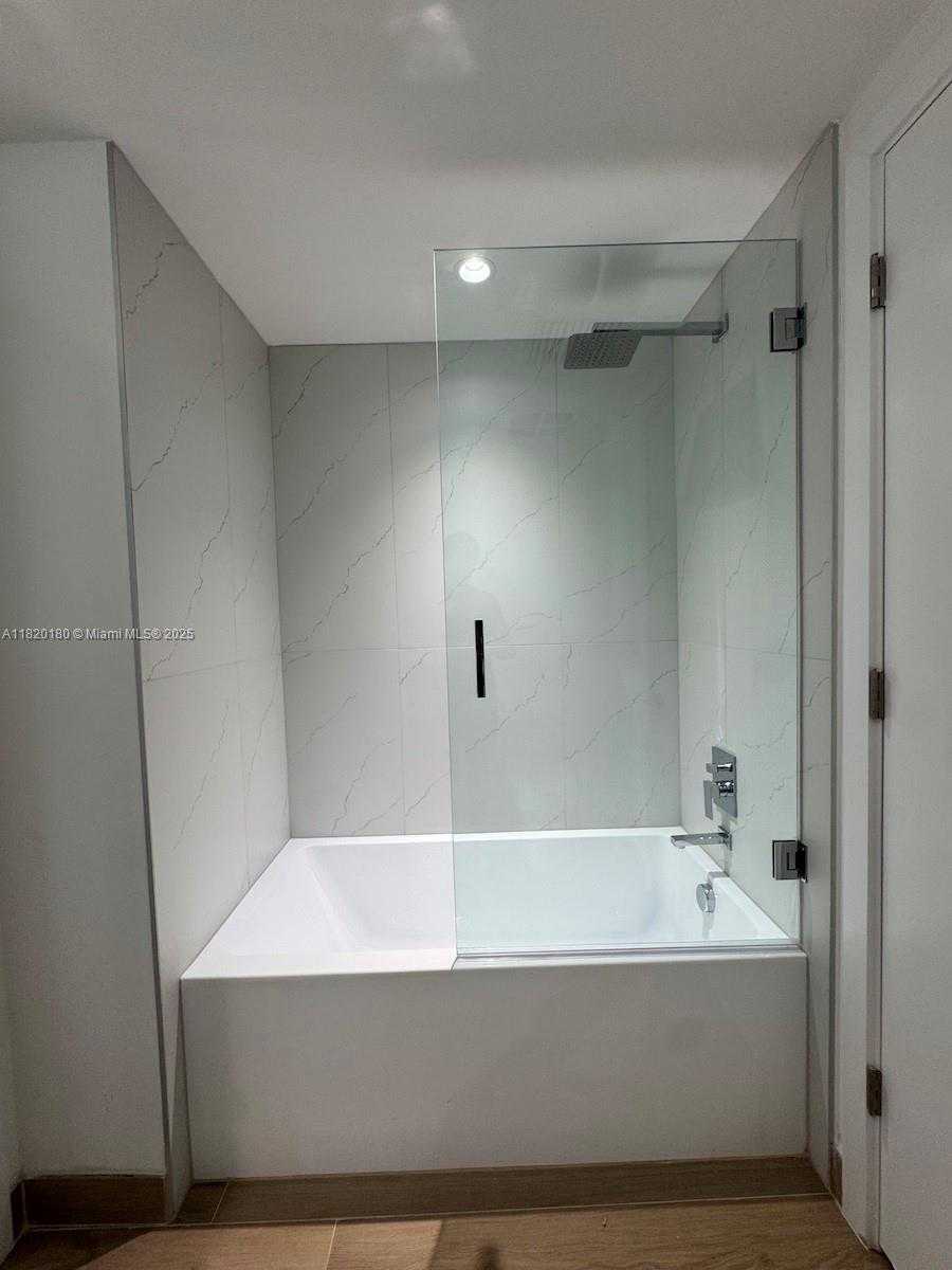 Small Image of 9901 WEST BAY HARBOUR DR #605, Bay Harbor Islands Number 30