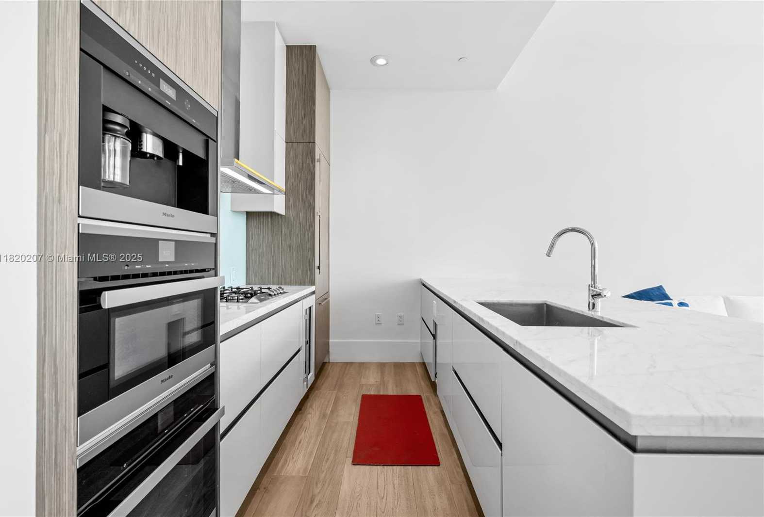 Small Image of 2675 SOUTH BAYSHORE DR #403S, Miami Number 13