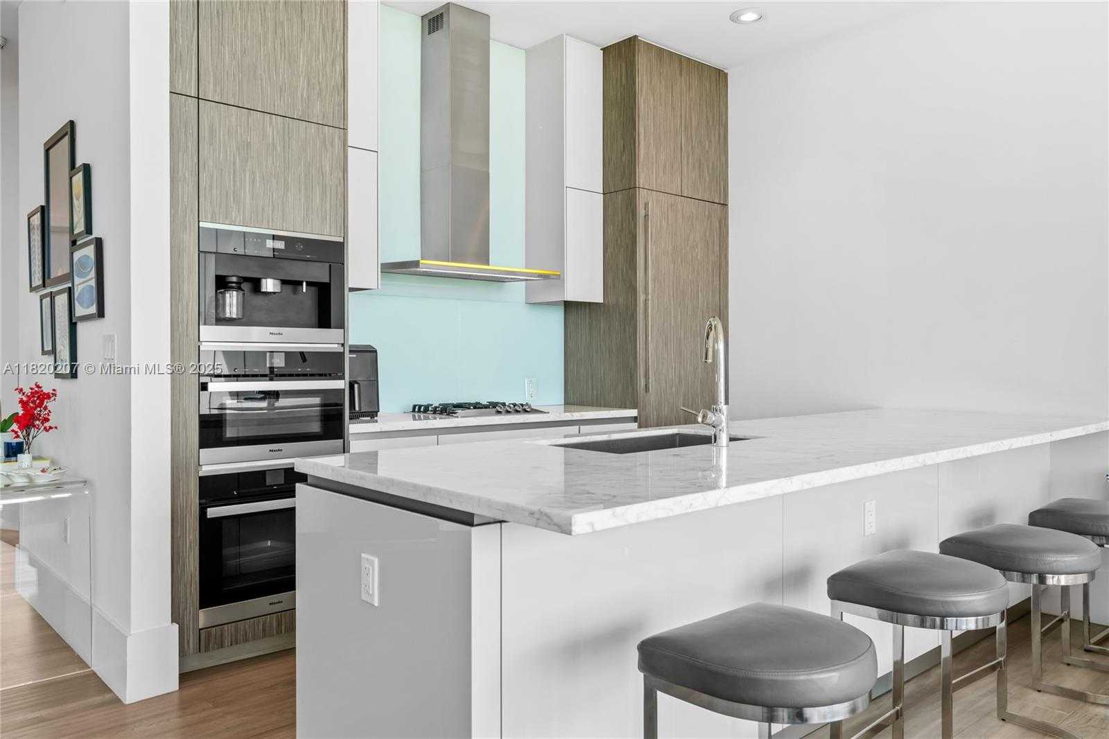 Small Image of 2675 SOUTH BAYSHORE DR #403S, Miami Number 17