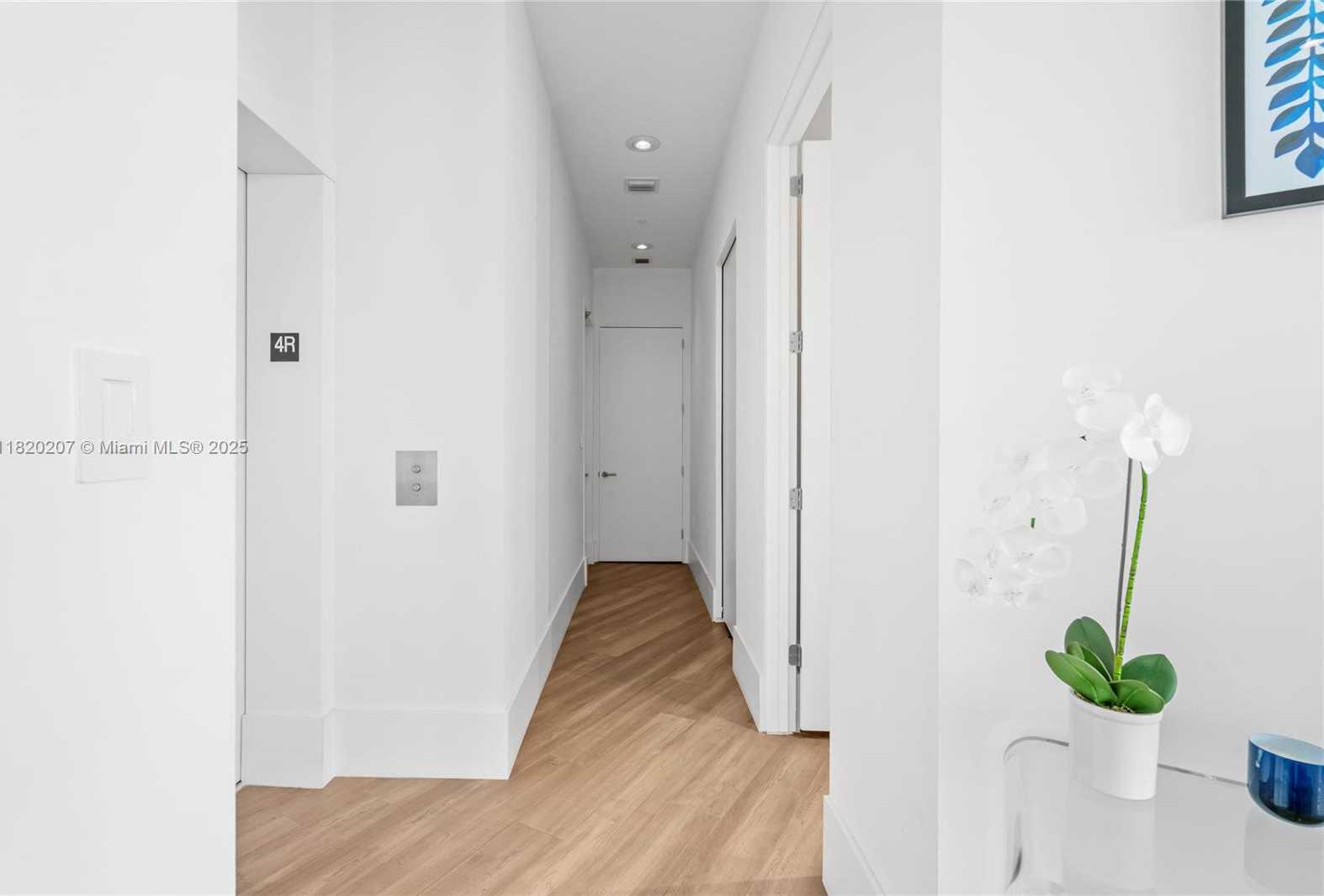 Small Image of 2675 SOUTH BAYSHORE DR #403S, Miami Number 24