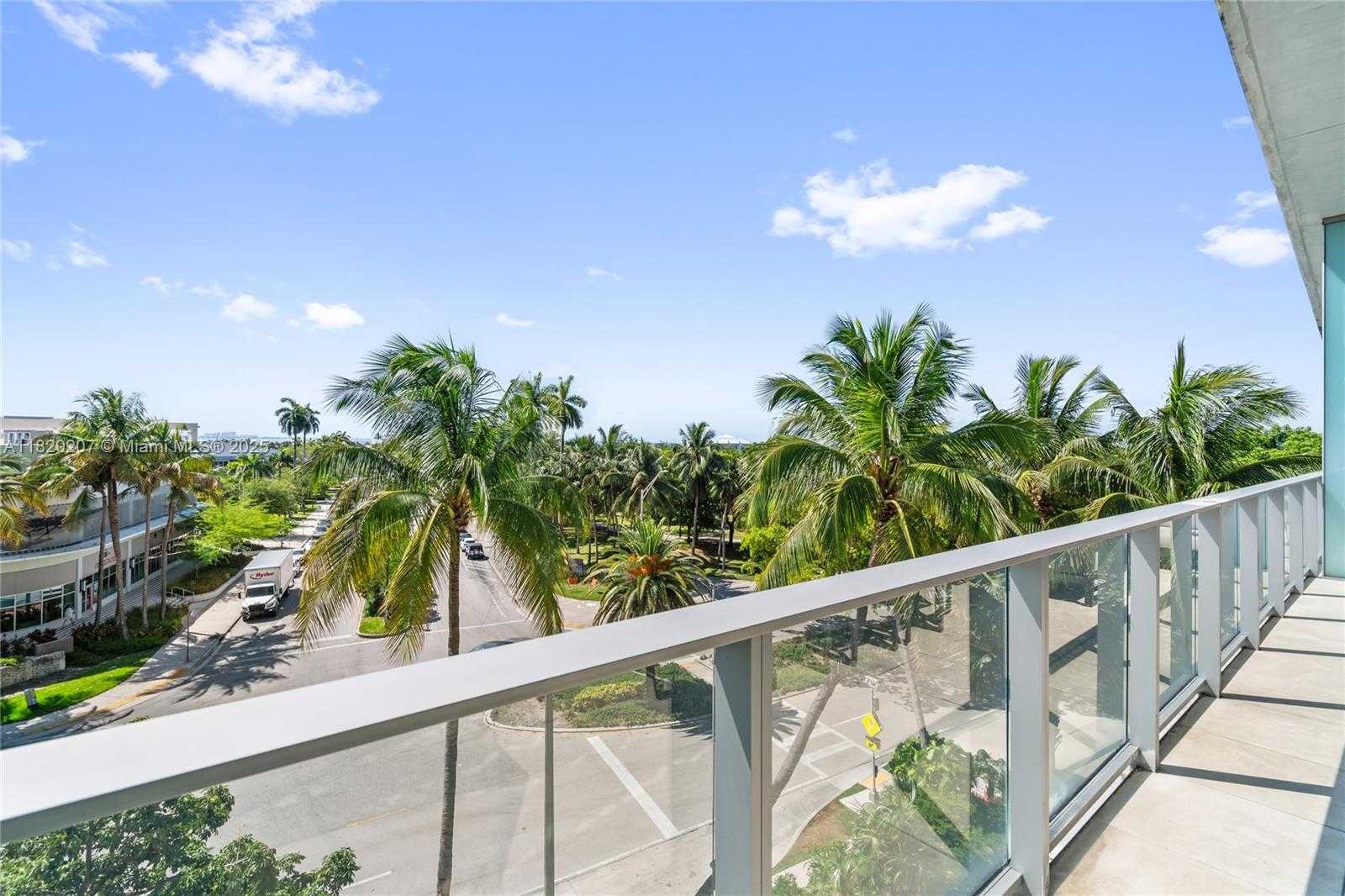 Small Image of 2675 SOUTH BAYSHORE DR #403S, Miami Number 31