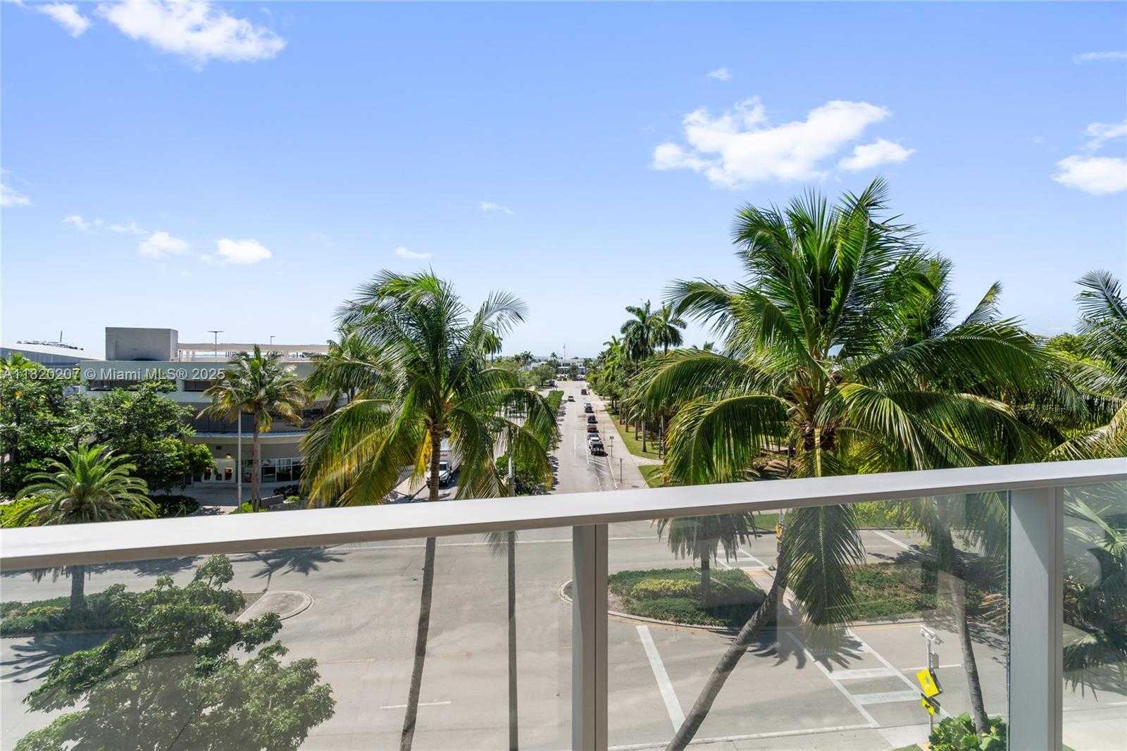 Small Image of 2675 SOUTH BAYSHORE DR #403S, Miami Number 33