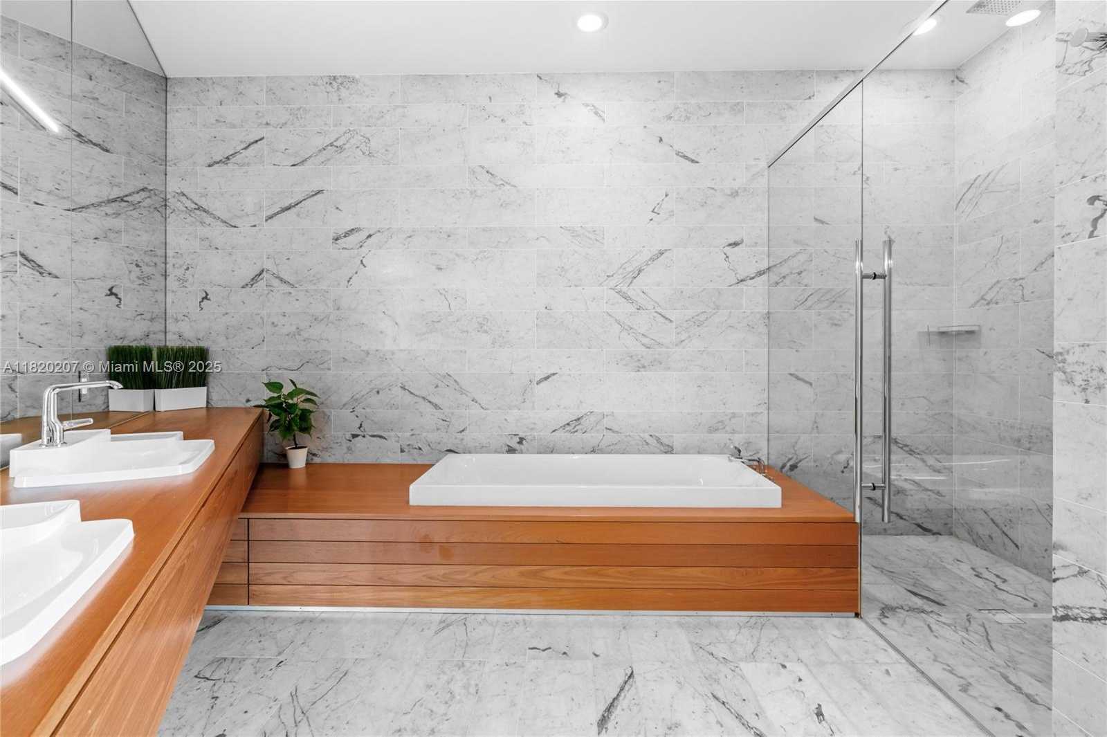 Small Image of 2675 SOUTH BAYSHORE DR #403S, Miami Number 43