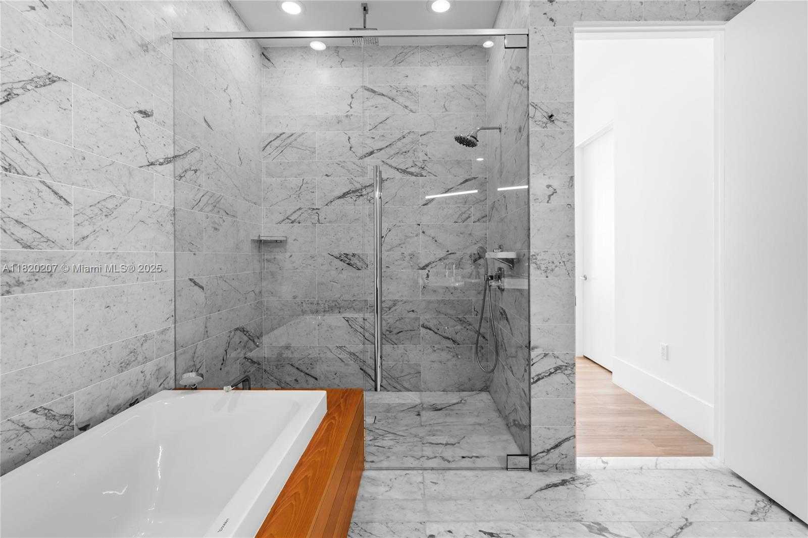Small Image of 2675 SOUTH BAYSHORE DR #403S, Miami Number 44
