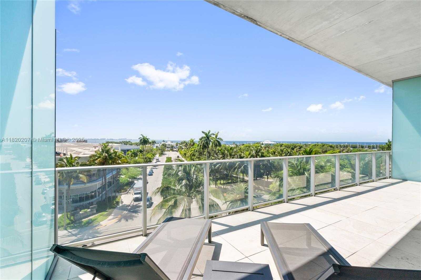 Small Image of 2675 SOUTH BAYSHORE DR #403S, Miami Number 48