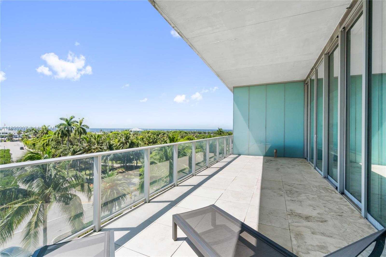 Small Image of 2675 SOUTH BAYSHORE DR #403S, Miami Number 49