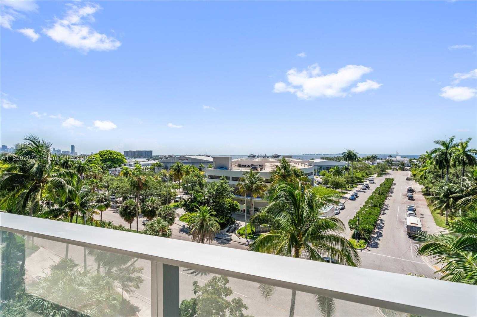 Small Image of 2675 SOUTH BAYSHORE DR #403S, Miami Number 52