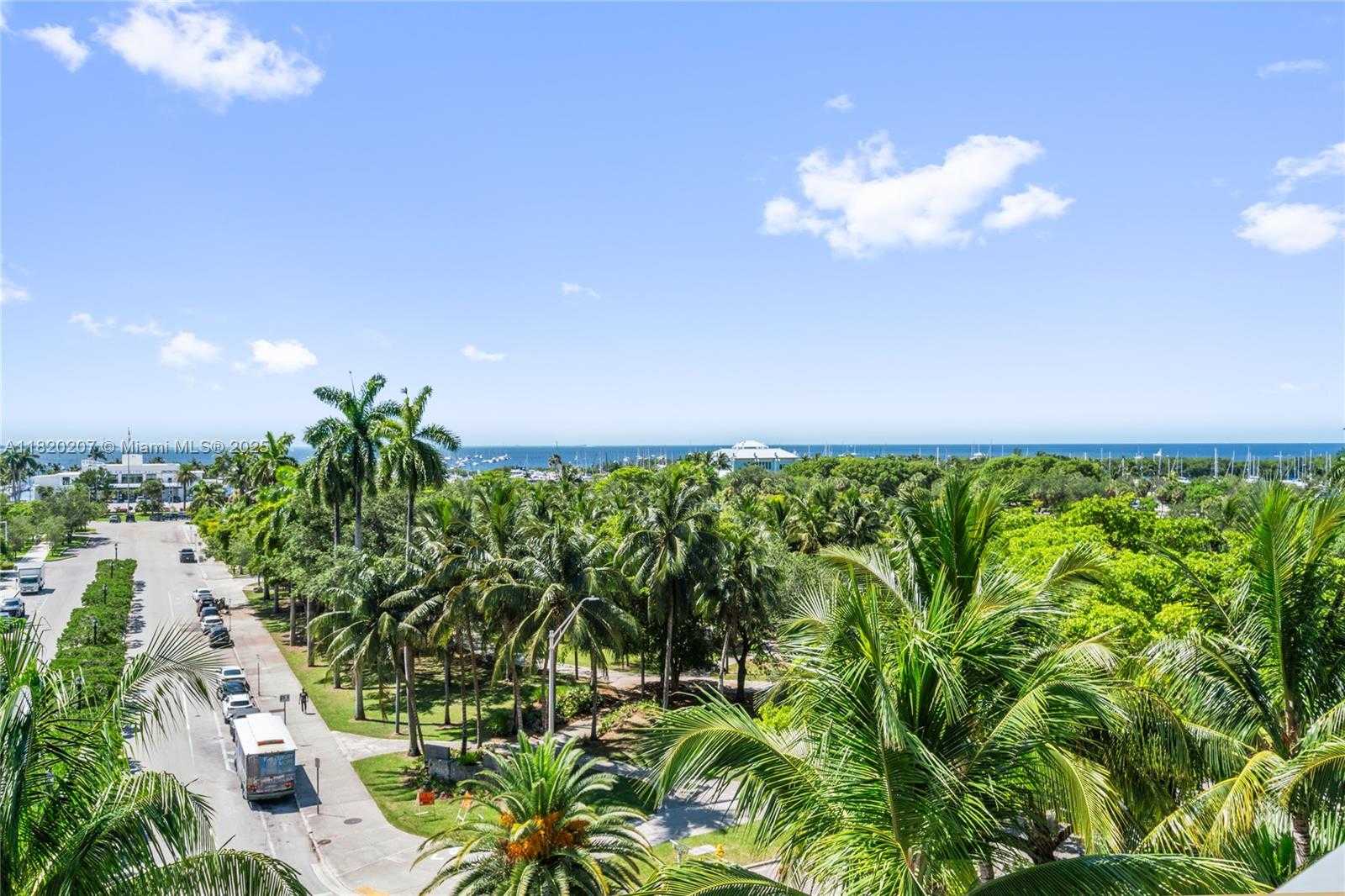 Small Image of 2675 SOUTH BAYSHORE DR #403S, Miami Number 55