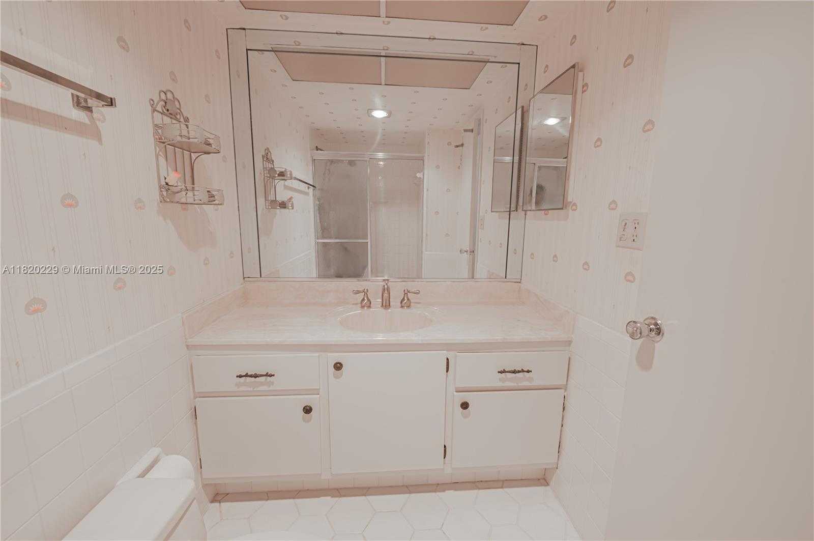 Small Image of 301 174TH ST #2317, Sunny Isles Beach Number 25