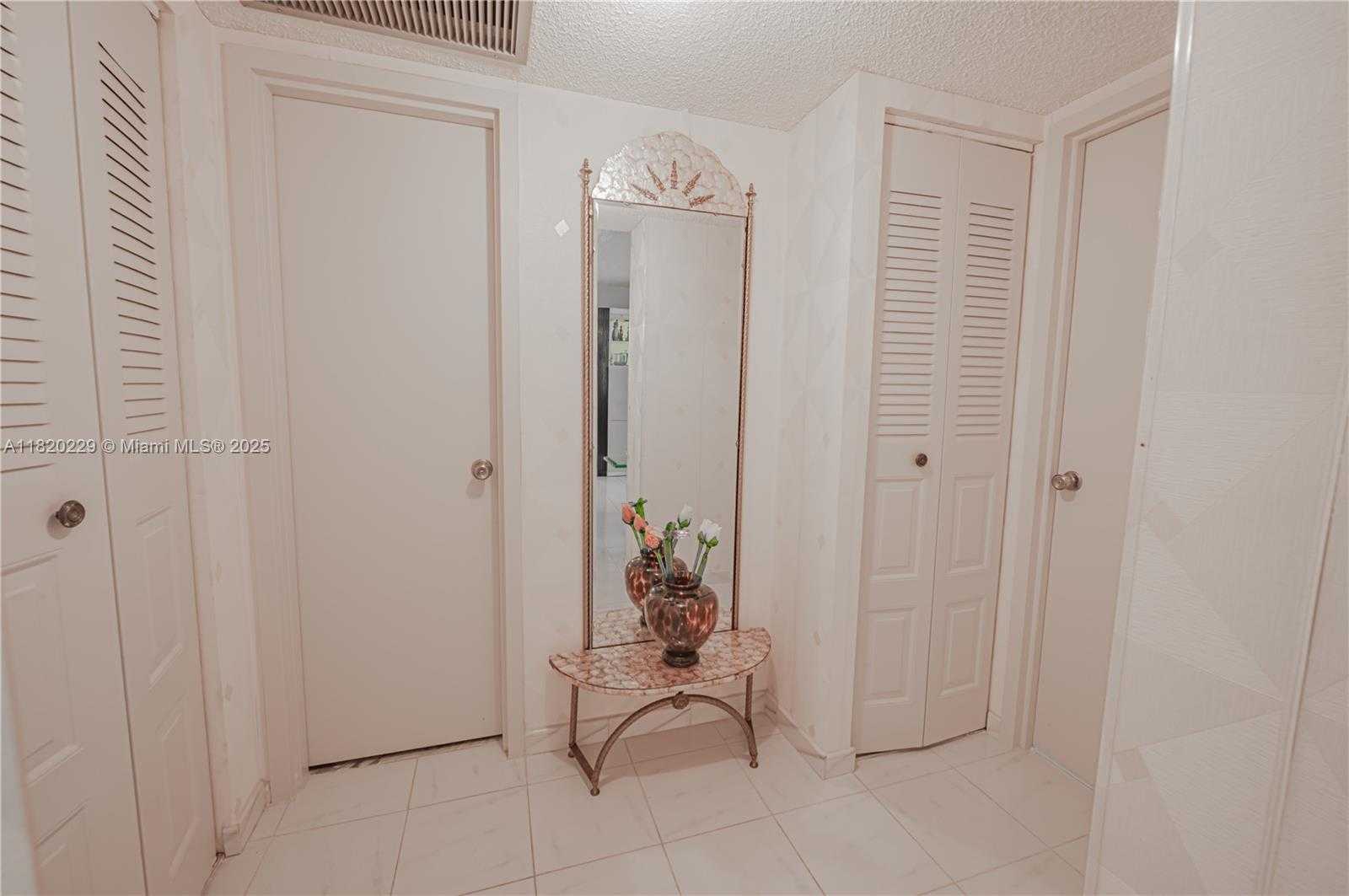 Small Image of 301 174TH ST #2317, Sunny Isles Beach Number 26