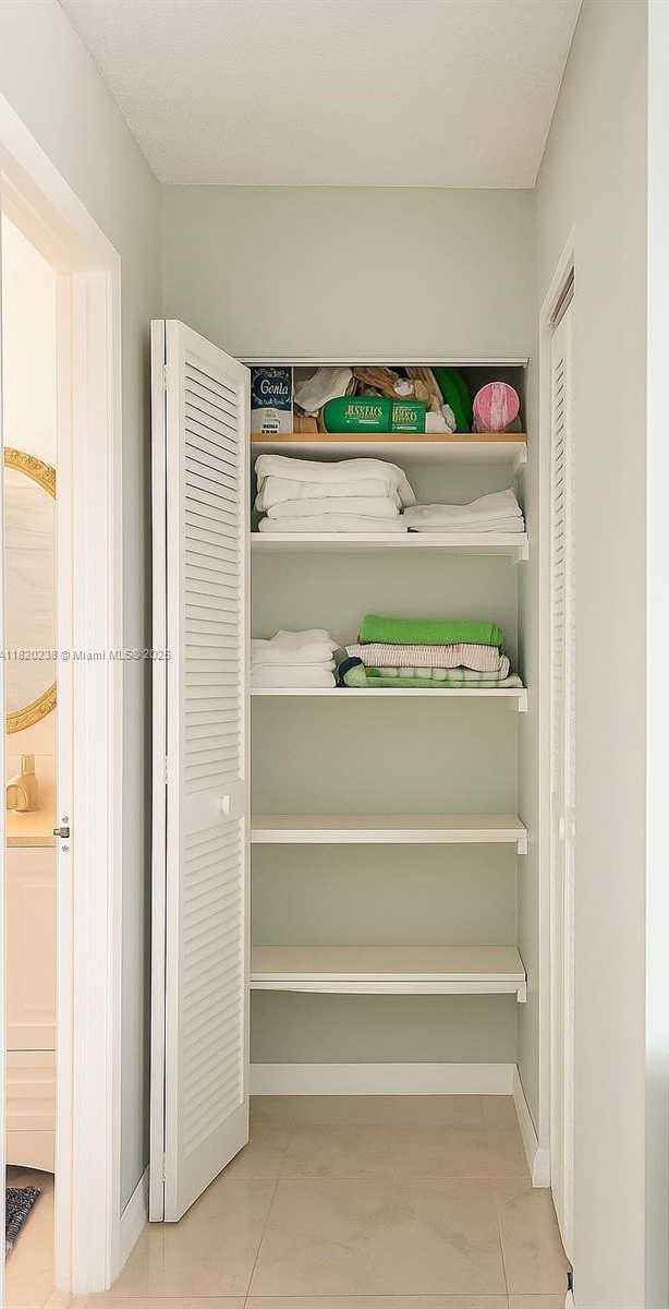 Small Image of 950 NORTH EAST 199TH ST #2H, Miami Number 11