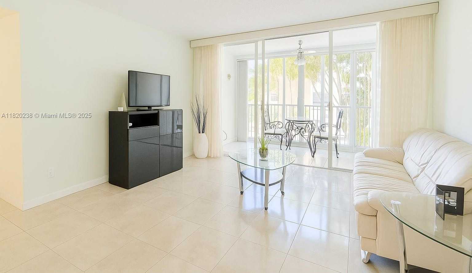 Small Image of 950 NORTH EAST 199TH ST #2H, Miami Number 16