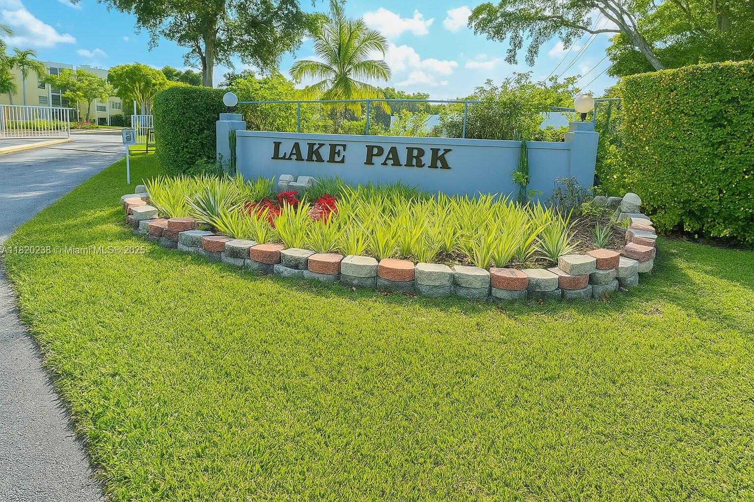 Small Image of 950 NORTH EAST 199TH ST #2H, Miami Number 21