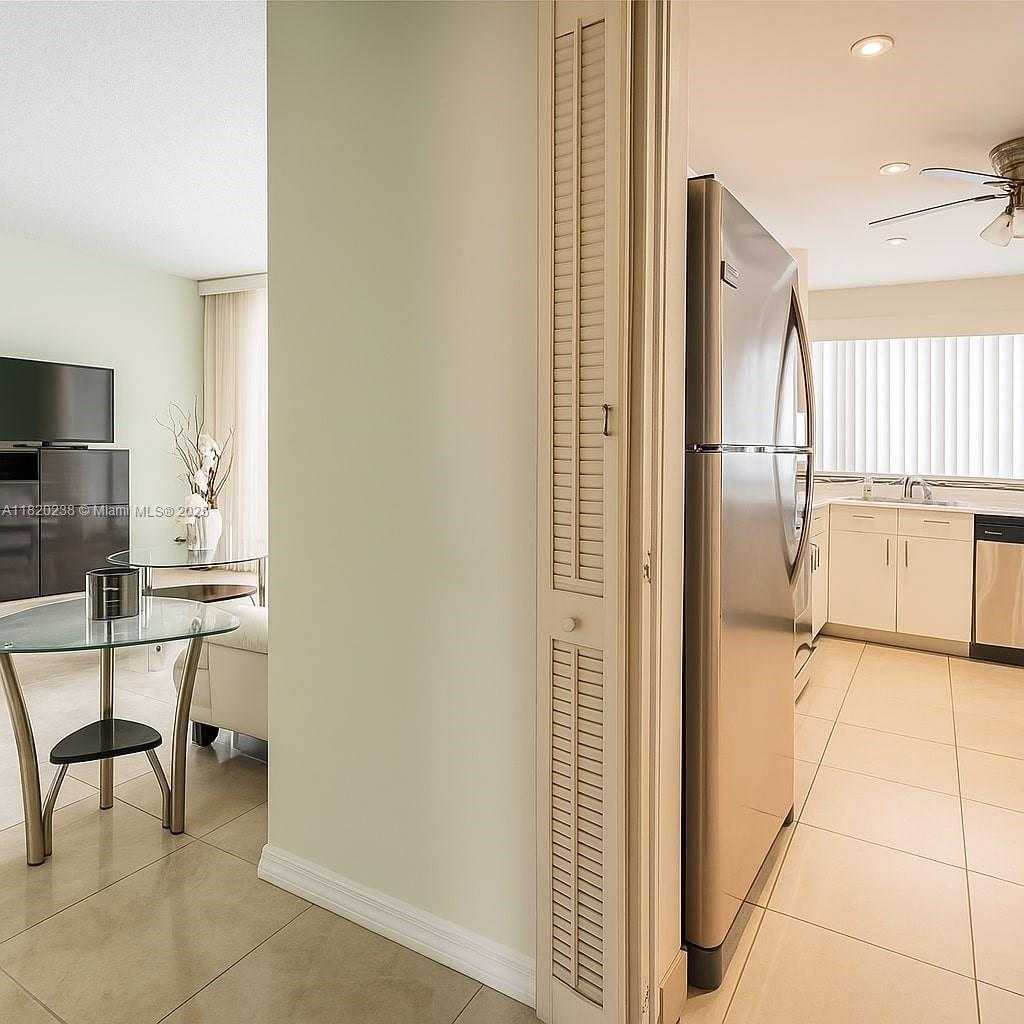 Small Image of 950 NORTH EAST 199TH ST #2H, Miami Number 6
