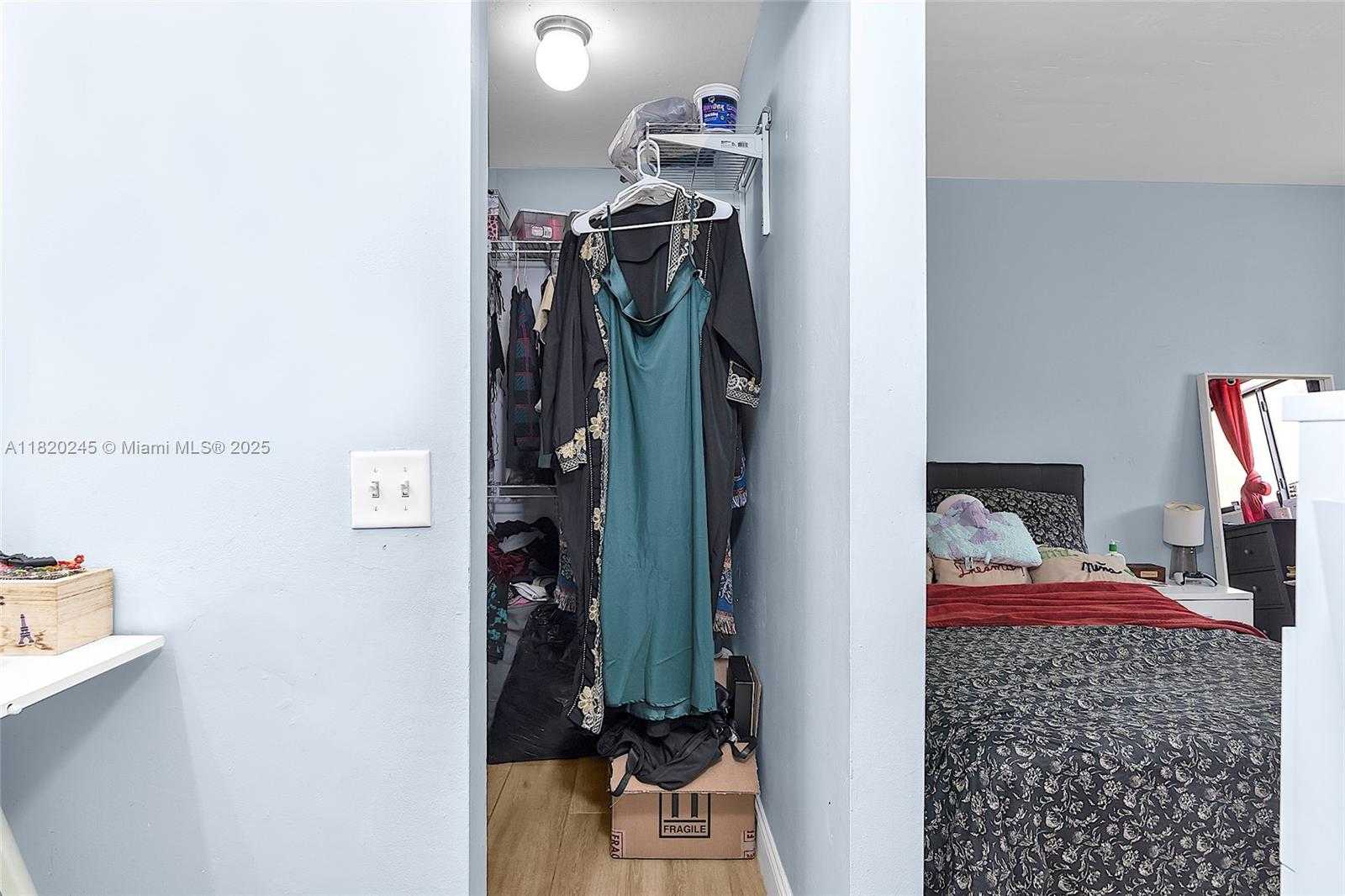 Small Image of 251 WEST PALM CIR W #207, Pembroke Pines Number 23