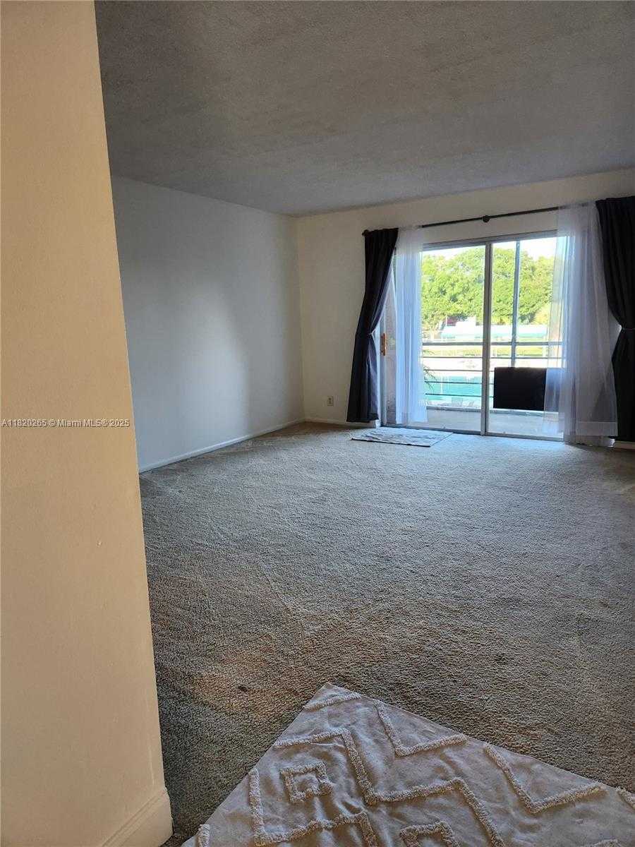 Small Image of Hollywood Number 6