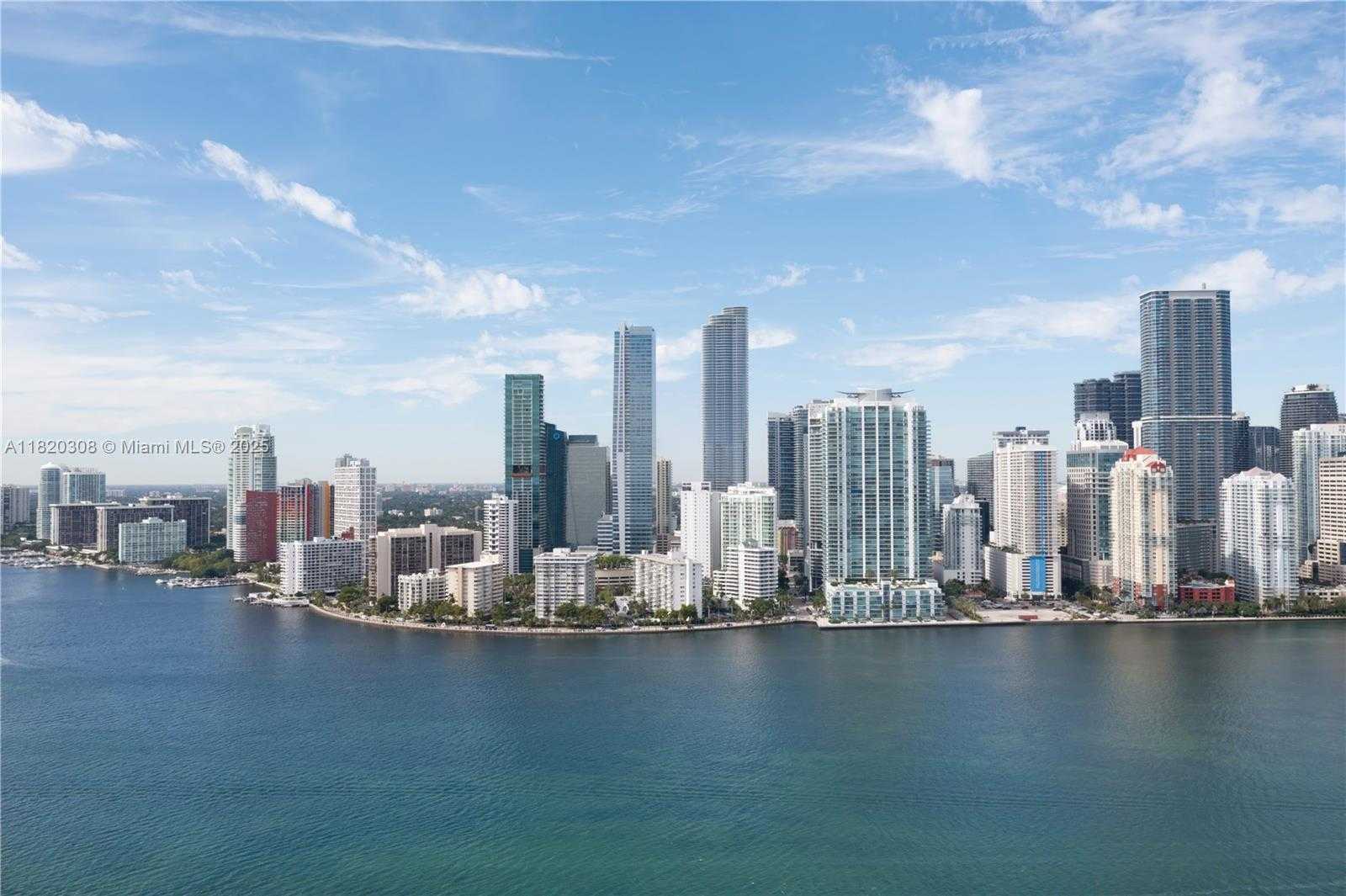 Small Image of 1420 SOUTH MIAMI AVENUE #5304, Miami Number 21