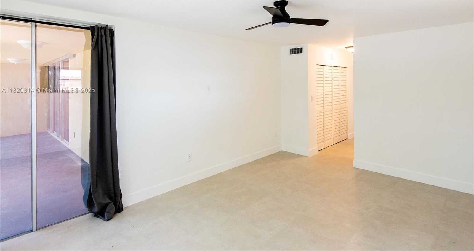 Small Image of 1750 NORTH EAST 191ST ST #100-1, Miami Number 24