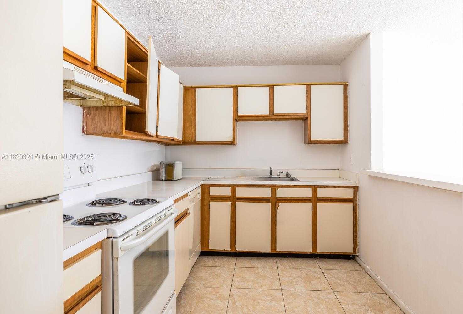 Small Image of 14850 NARANJA LAKES BLVD #B1B, Homestead Number 4