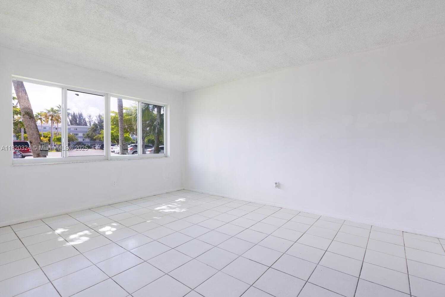 Small Image of 14850 NARANJA LAKES BLVD #B1B, Homestead Number 7