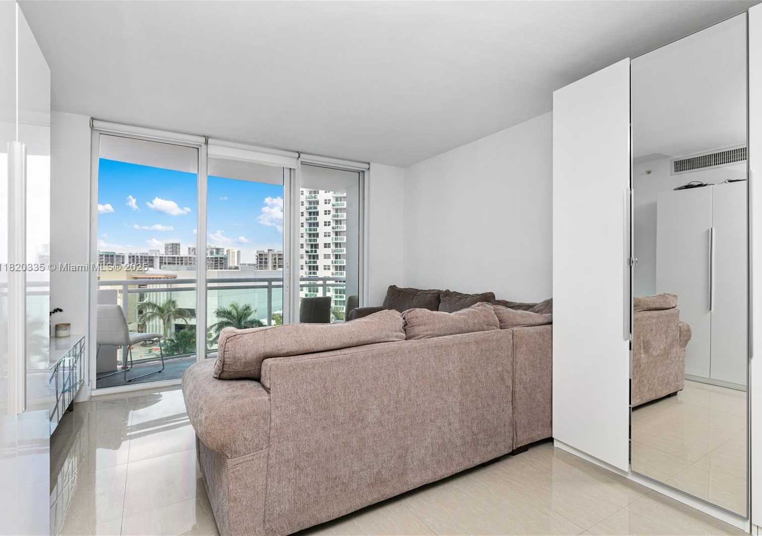 Small Image of 3001 SOUTH OCEAN DR #737, Hollywood Number 2