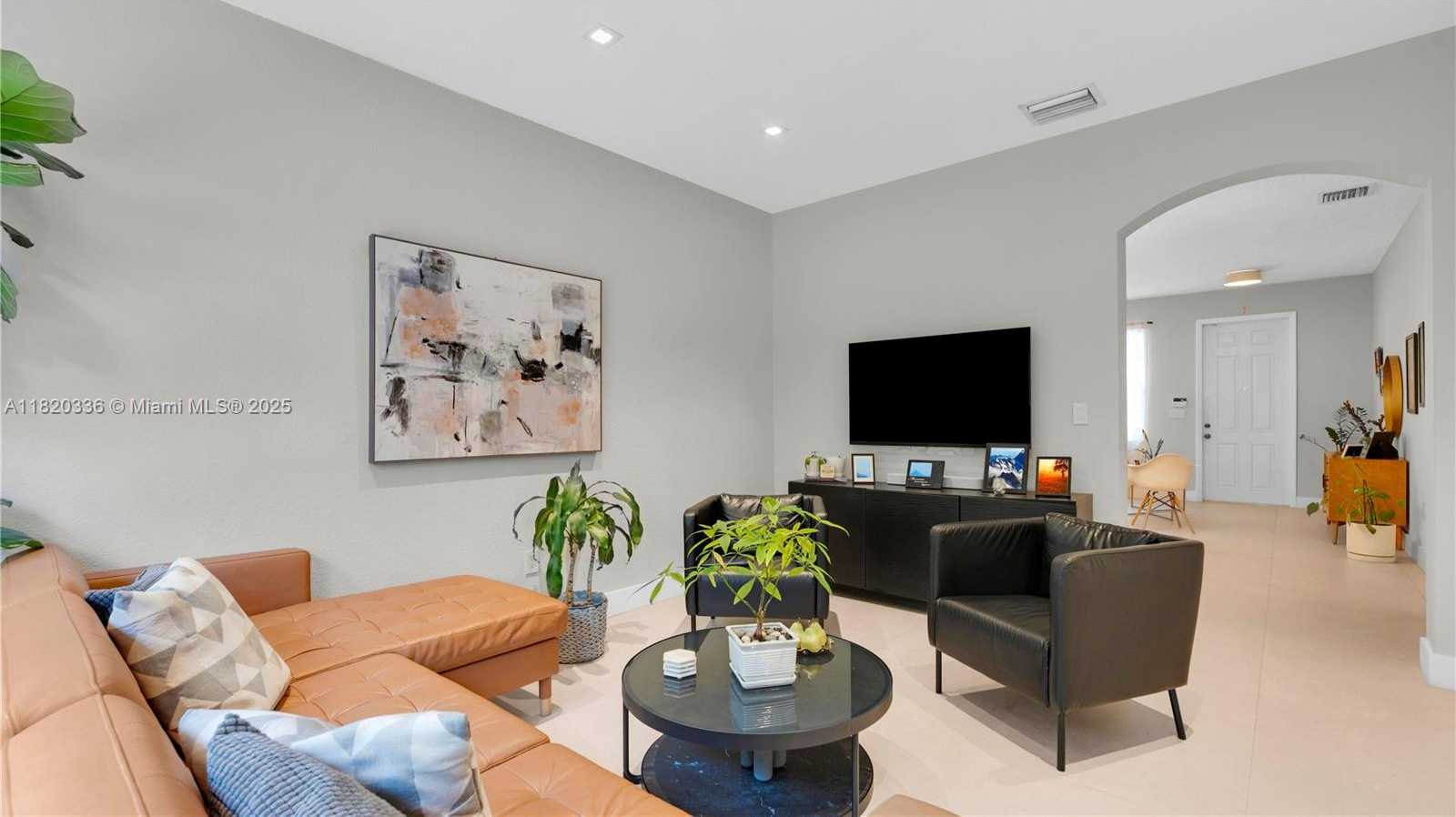 Small Image of 12834 SOUTH WEST 134TH ST, Miami Number 3