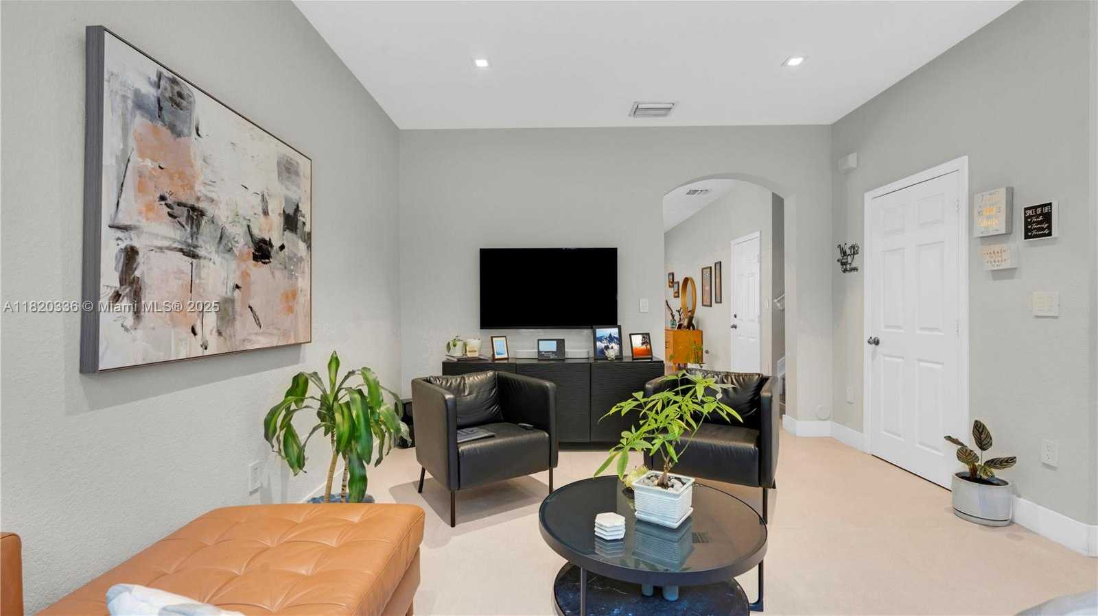 Small Image of 12834 SOUTH WEST 134TH ST, Miami Number 5