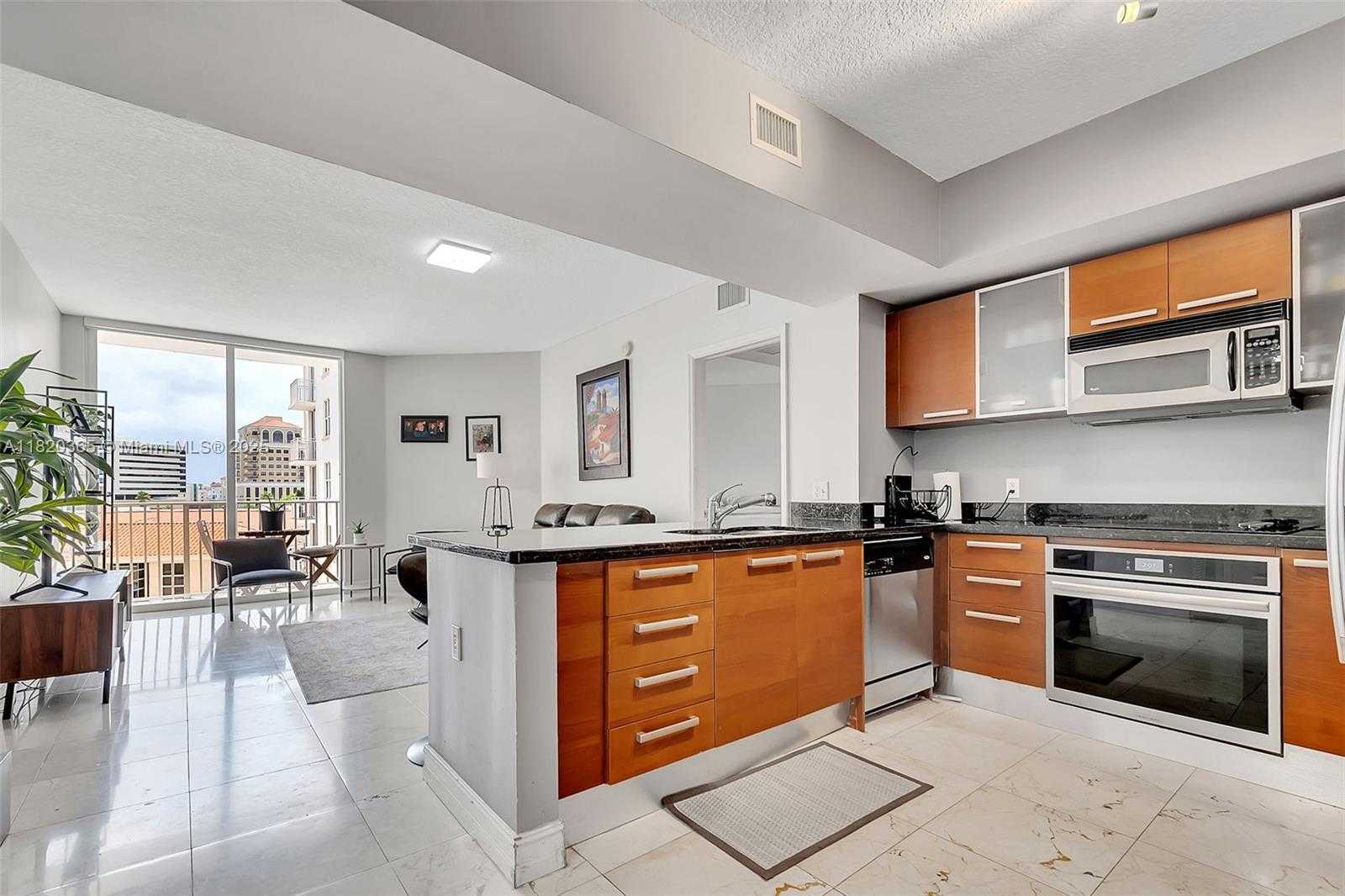 Small Image of 2030 SOUTH DOUGLAS RD #617, Coral Gables Number 3