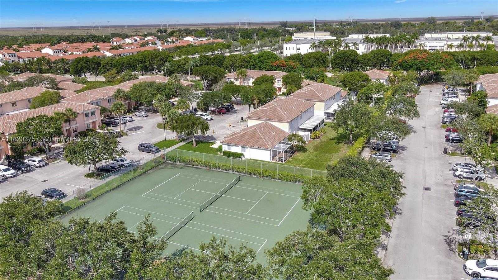 Small Image of 20865 NORTH WEST 3RD LN, Pembroke Pines Number 12