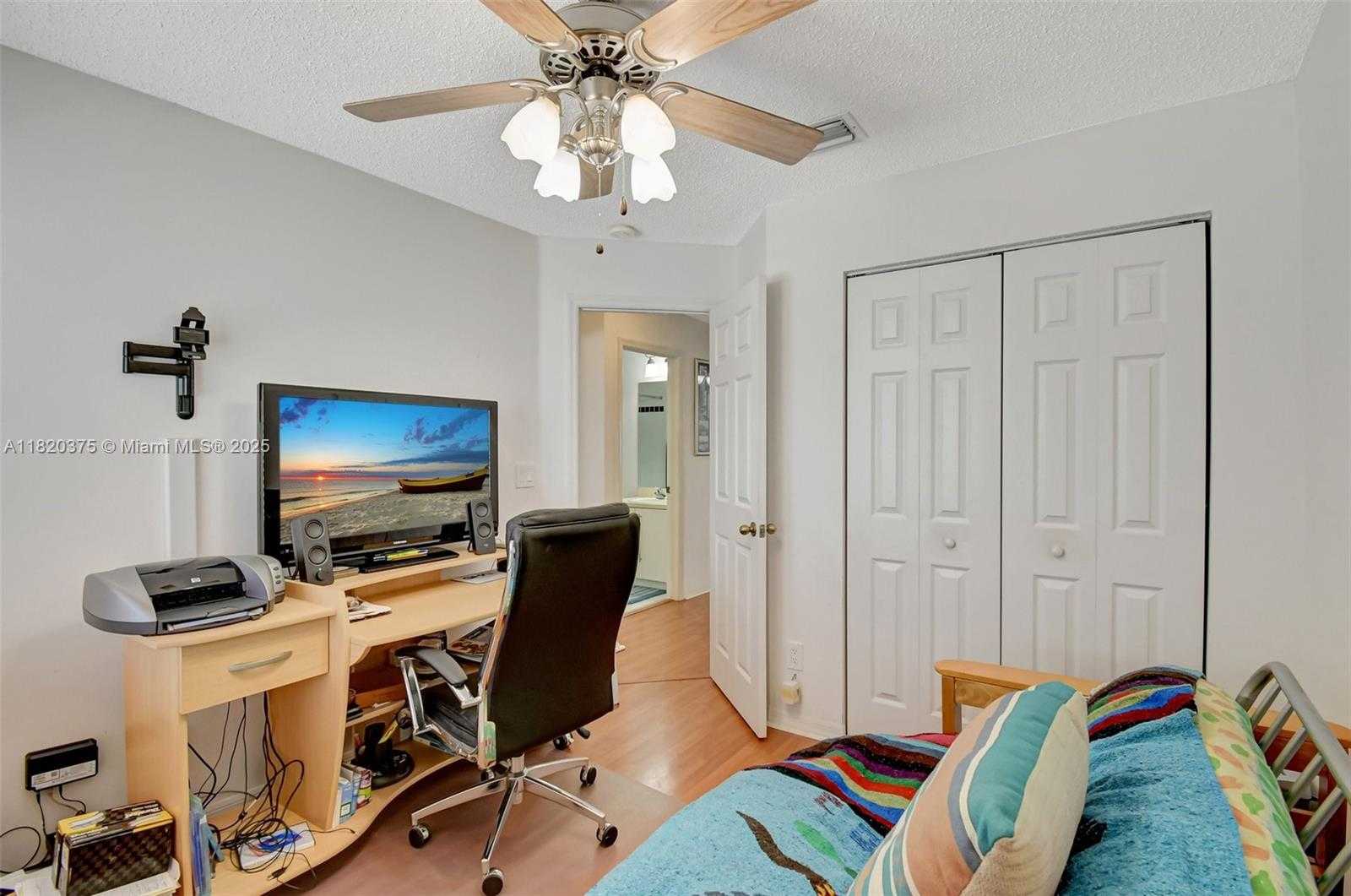 Small Image of 20865 NORTH WEST 3RD LN, Pembroke Pines Number 25