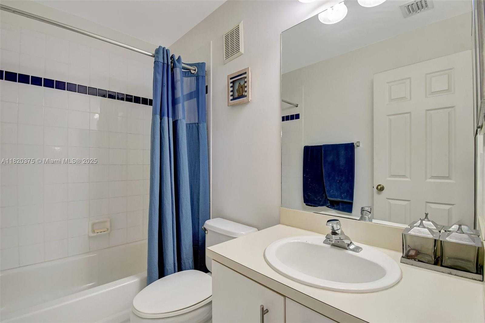 Small Image of 20865 NORTH WEST 3RD LN, Pembroke Pines Number 27