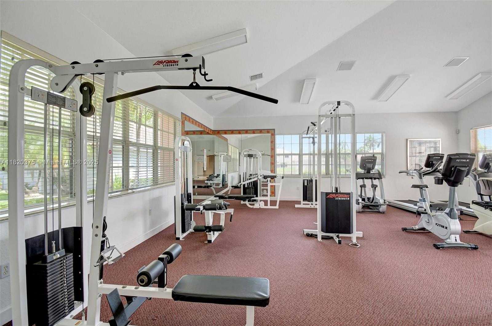 Small Image of 20865 NORTH WEST 3RD LN, Pembroke Pines Number 43