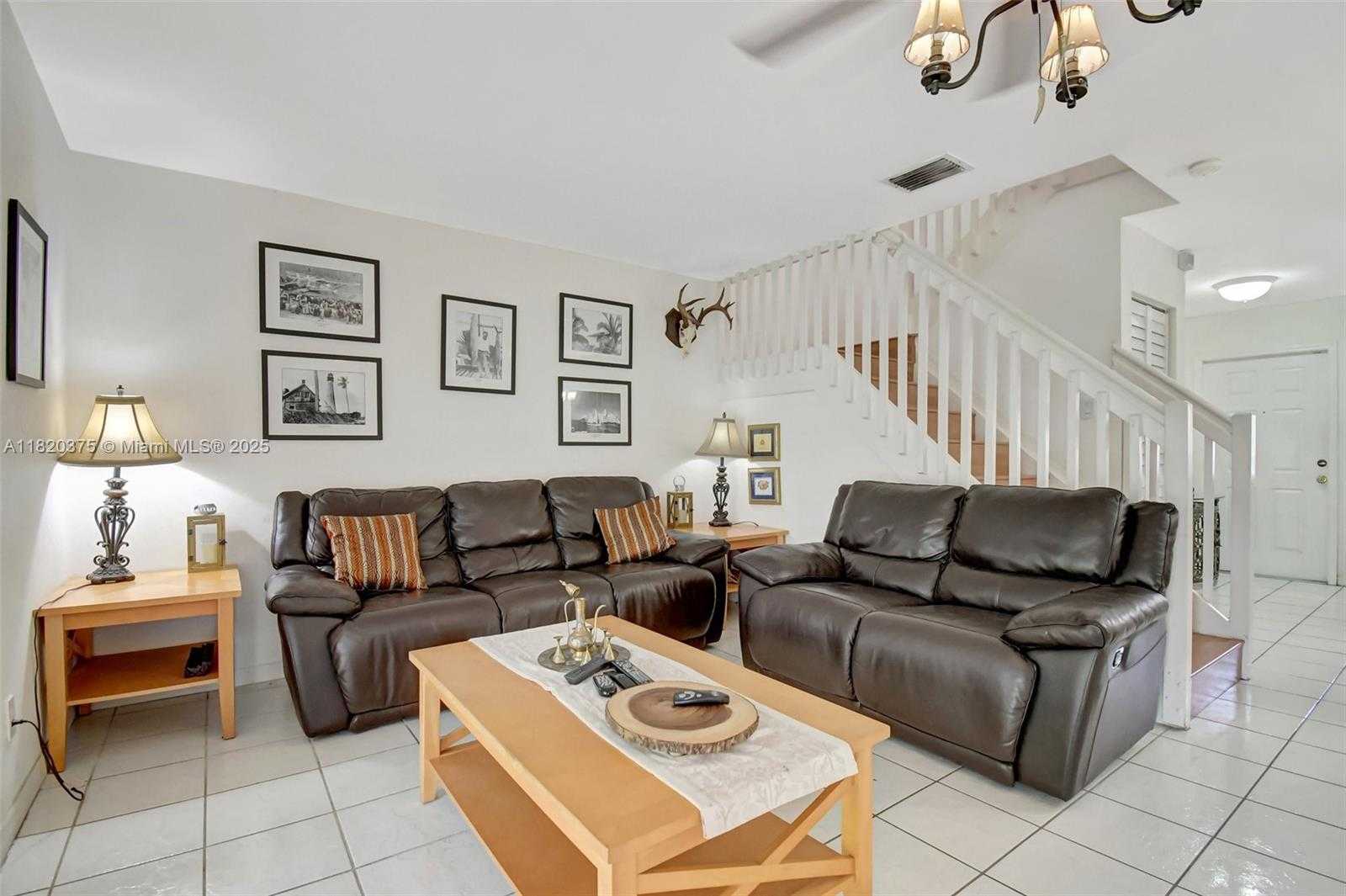 Small Image of 20865 NORTH WEST 3RD LN, Pembroke Pines Number 5