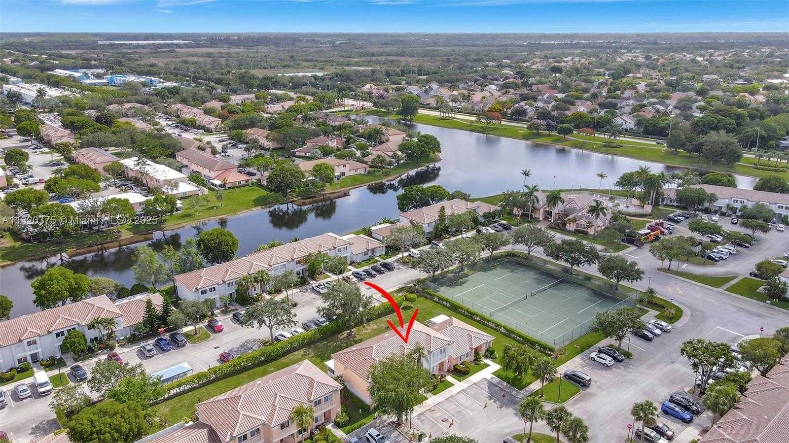 Small Image of 20865 NORTH WEST 3RD LN, Pembroke Pines Number 50