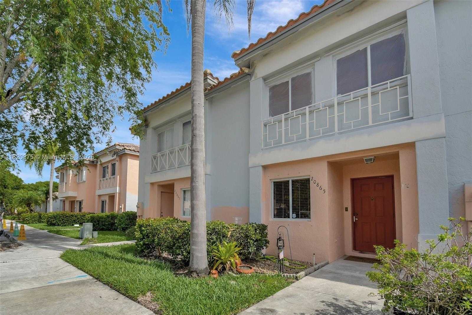 Small Image of 20865 NORTH WEST 3RD LN, Pembroke Pines Number 58