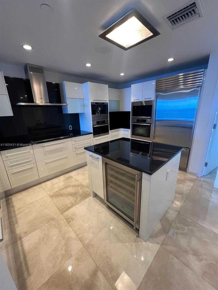 Small Image of 17121 COLLINS AVE #1205, Sunny Isles Beach Number 7