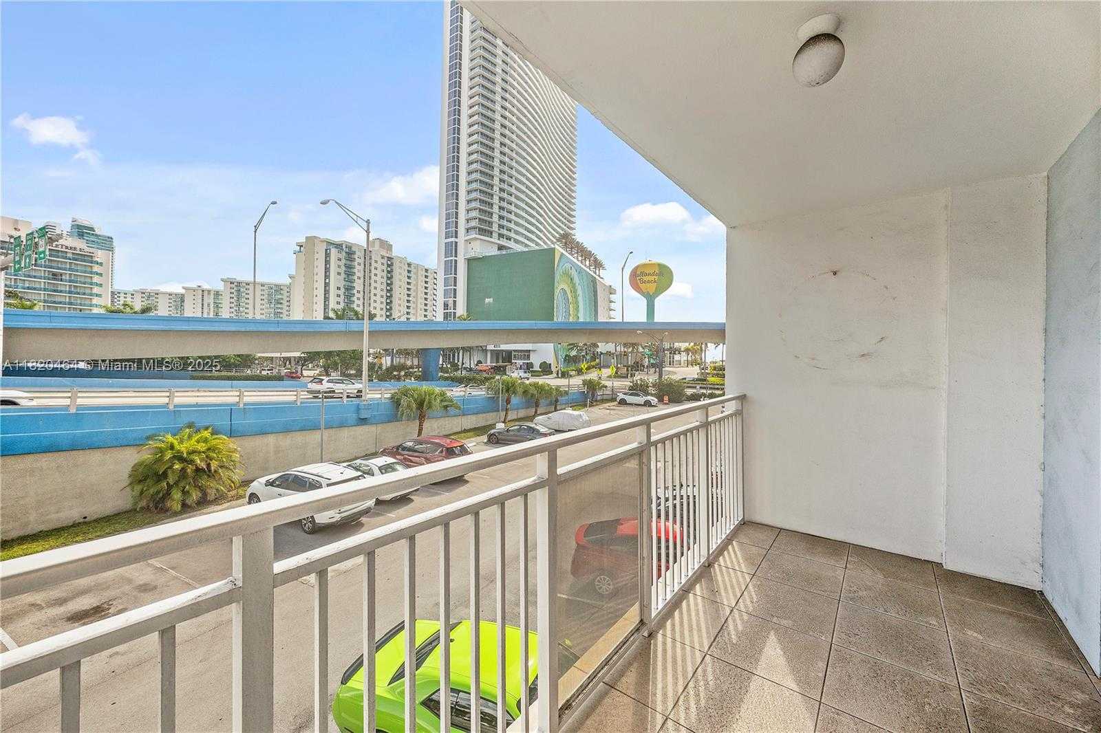 Small Image of 1801 SOUTH OCEAN DR #233, Hallandale Beach Number 12