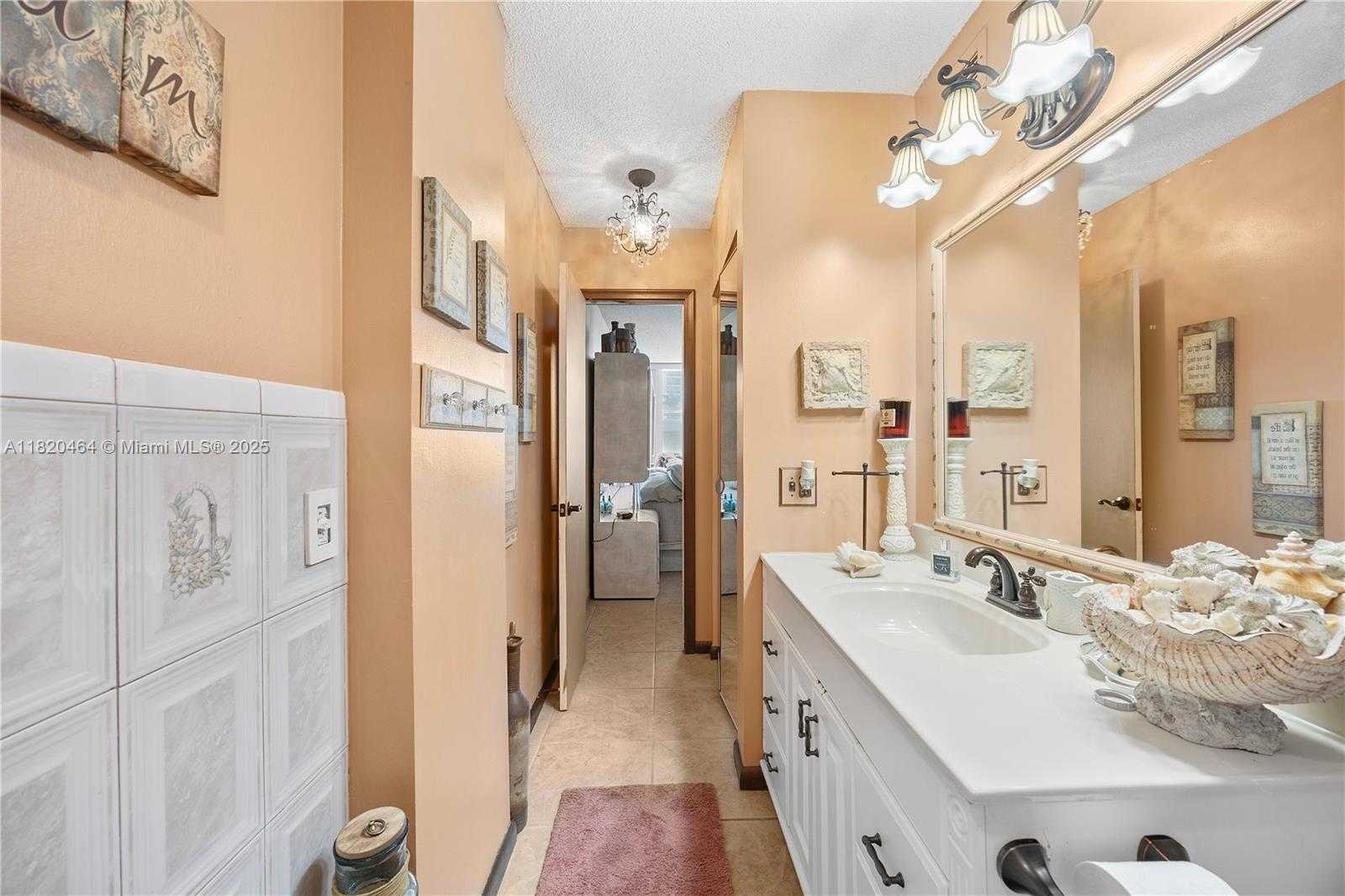 Small Image of 1801 SOUTH OCEAN DR #233, Hallandale Beach Number 18