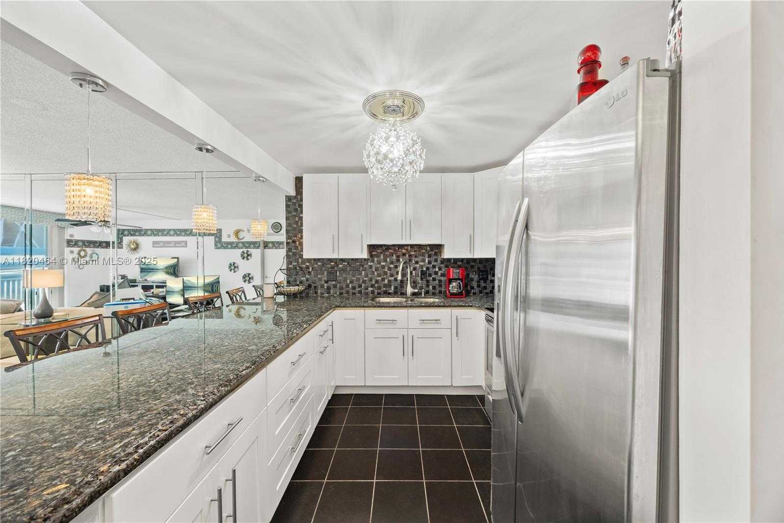 Small Image of 1801 SOUTH OCEAN DR #233, Hallandale Beach Number 3