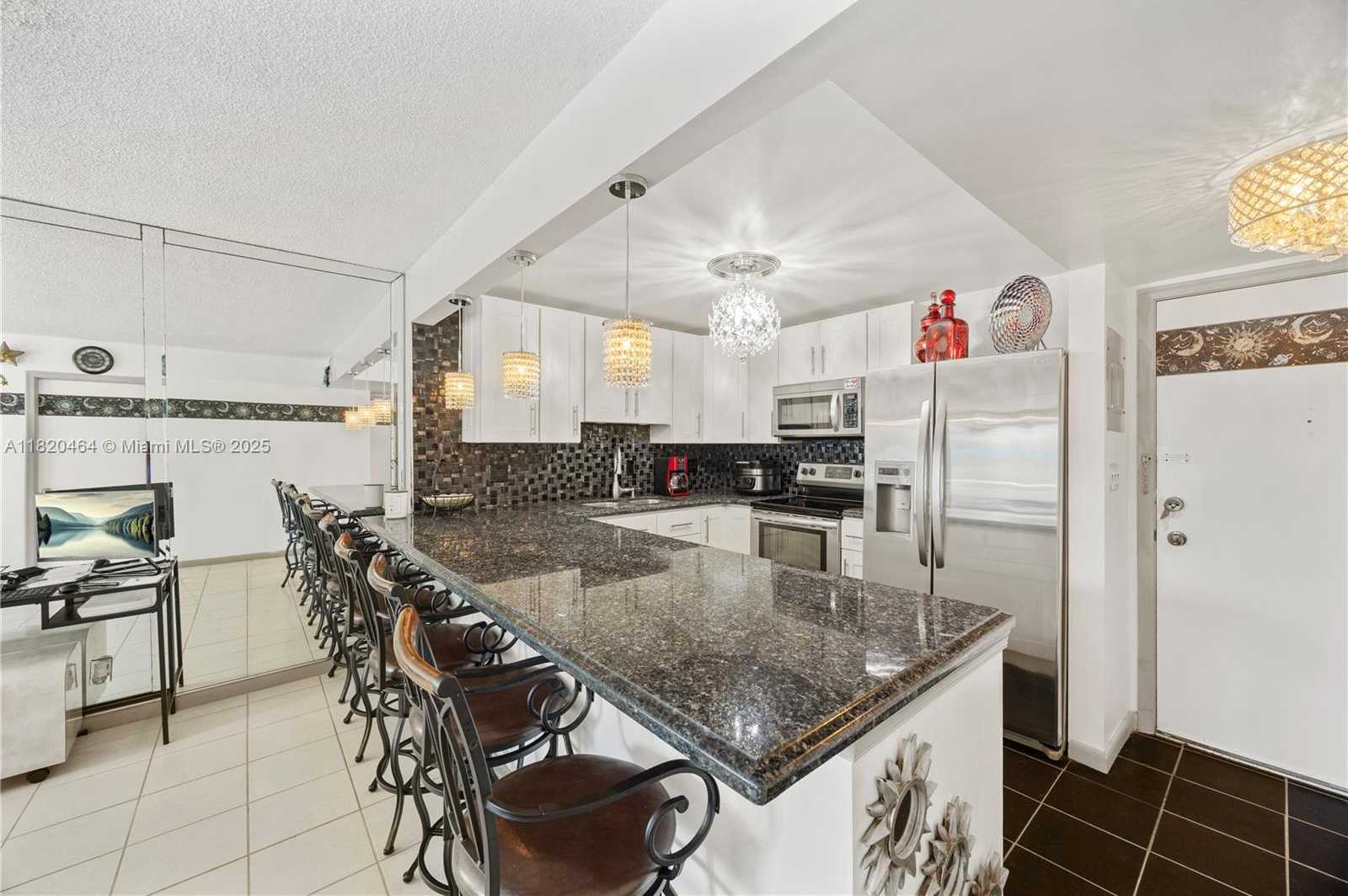 Small Image of 1801 SOUTH OCEAN DR #233, Hallandale Beach Number 4